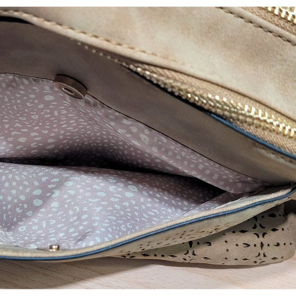 New Violet Ray Purse Tan Faux Leather Lasercut Crossbody Shoulder Bag - Picture 9 of 10